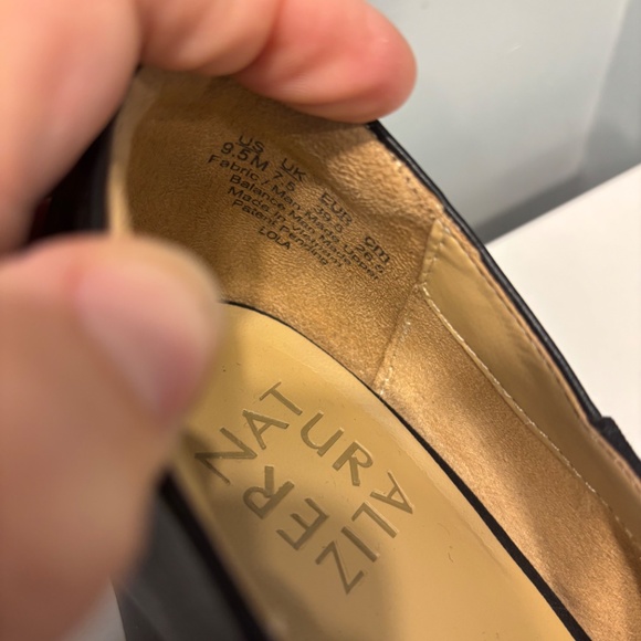 Black suede pumps/heels - Picture 4 of 4